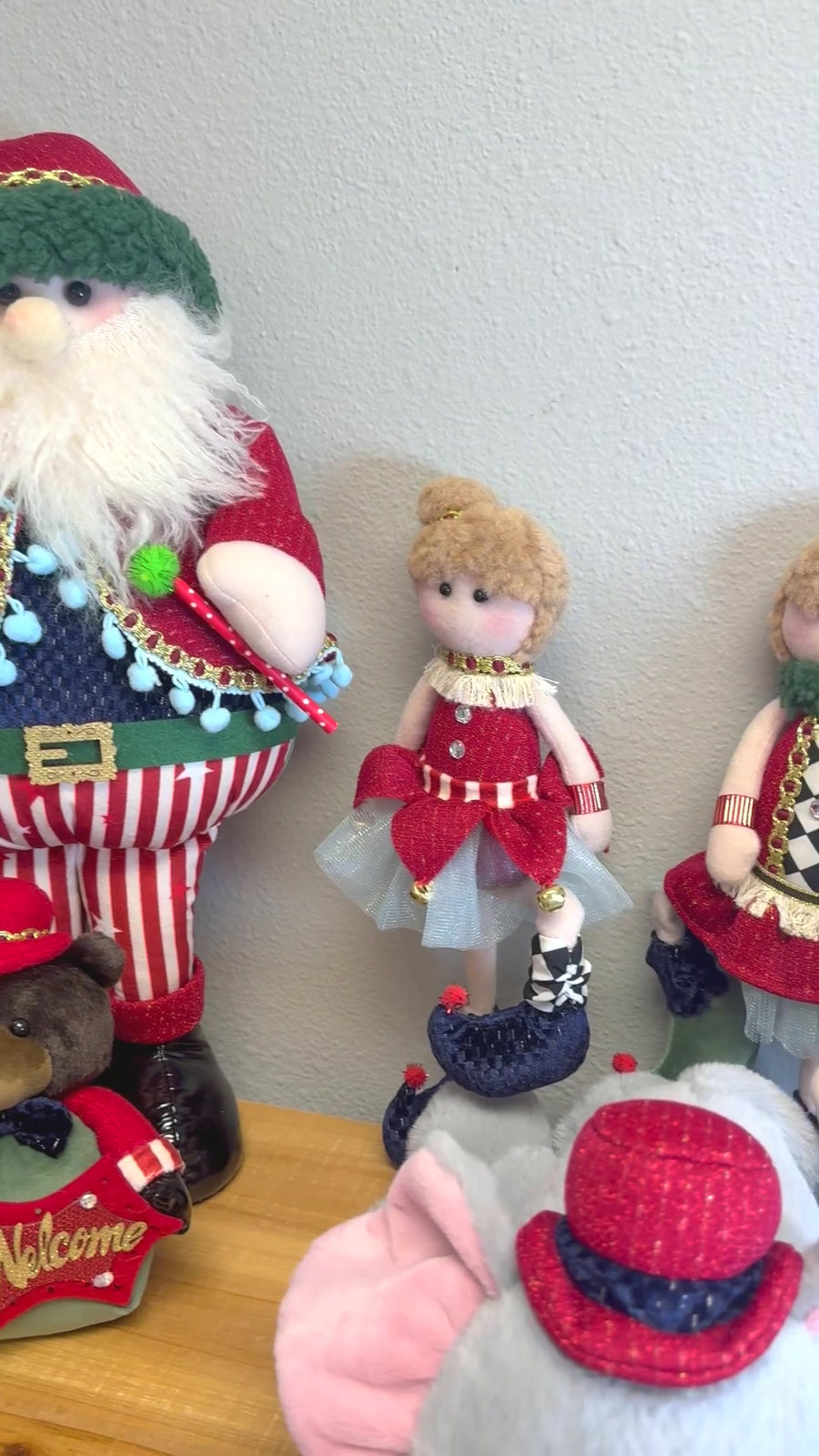 Christmas circus crew lot Santa and dolls
