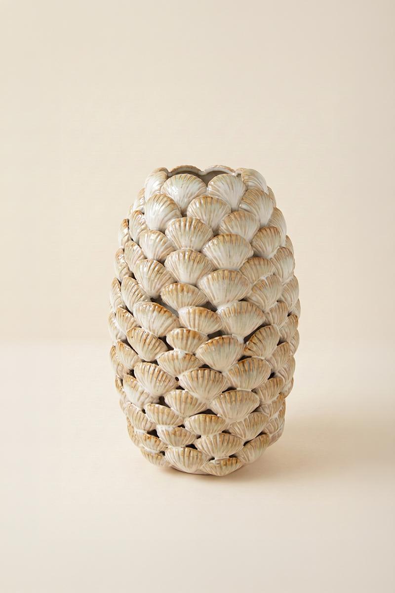 Shell vase dimensions