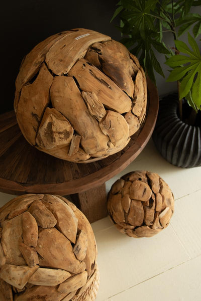 Recycled teakwood sphere texture detail