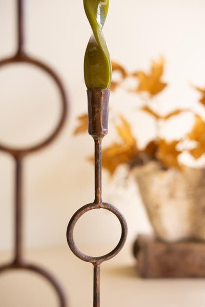 Ring taper candle holder detail