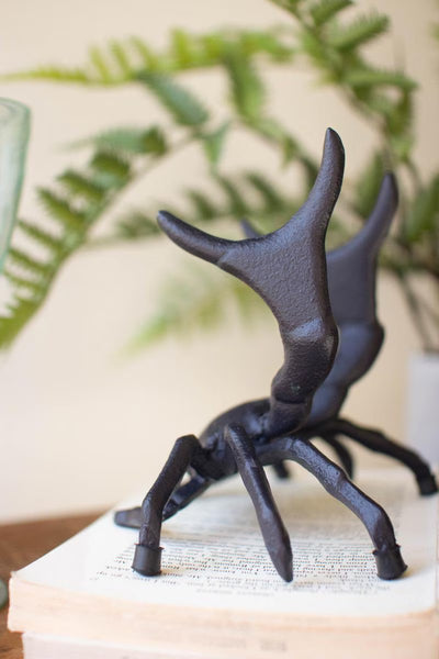 Cast Iron Crab Wine Bottle Holder – Coastal Tabletop Wine Display – view 4